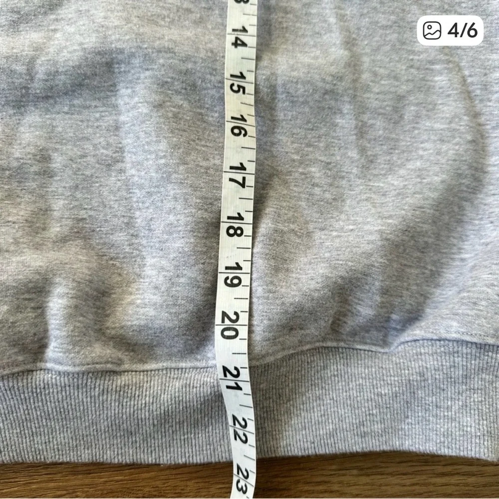 NWT SKIMS Women's Light Gray Sweatshirt - Picture 9 of 13